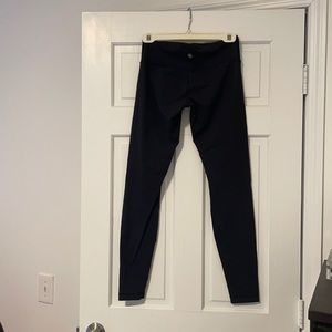 lululemon classic black leggings (mid-rise)
